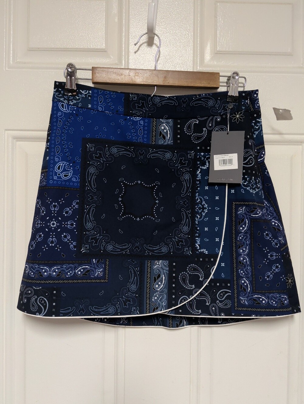 NEW G/Fore G4 Womens Golf Skort Handkerchief Wrap Print Blue MSRP $155 Size 4
